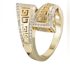 Beautiful Gold & Pave Crystals Adorn this Unique Ring